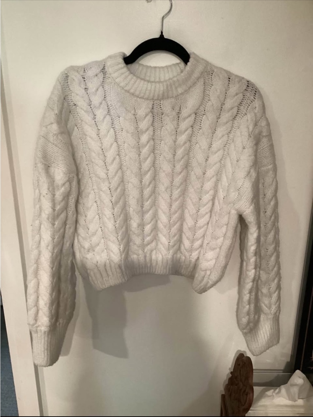Cozy Cable Knit Women's Sweater - White